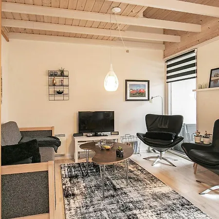 بيت للعطل Marina Retreat In Aero - By Traum *